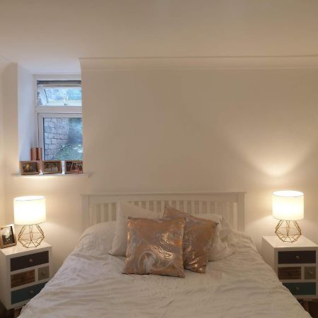 Cozy Muswell Hill 1-Bedroom Flat ลอนดอน ภายนอก รูปภาพ