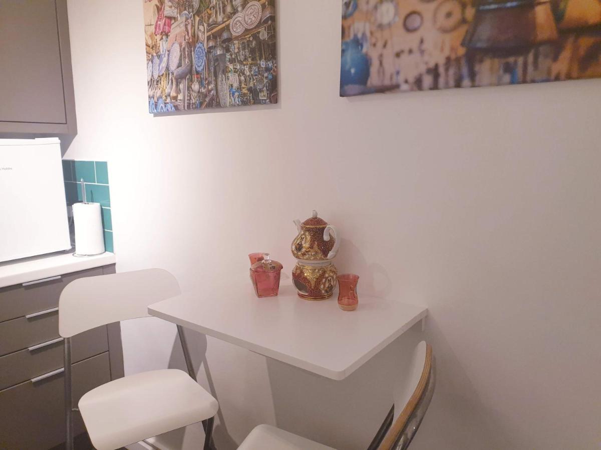 Cozy Muswell Hill 1-Bedroom Flat ลอนดอน ภายนอก รูปภาพ